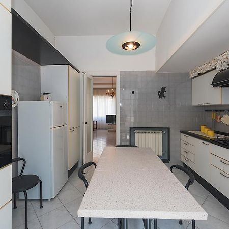 Domitilla House 菲纳莱利古雷 外观 照片